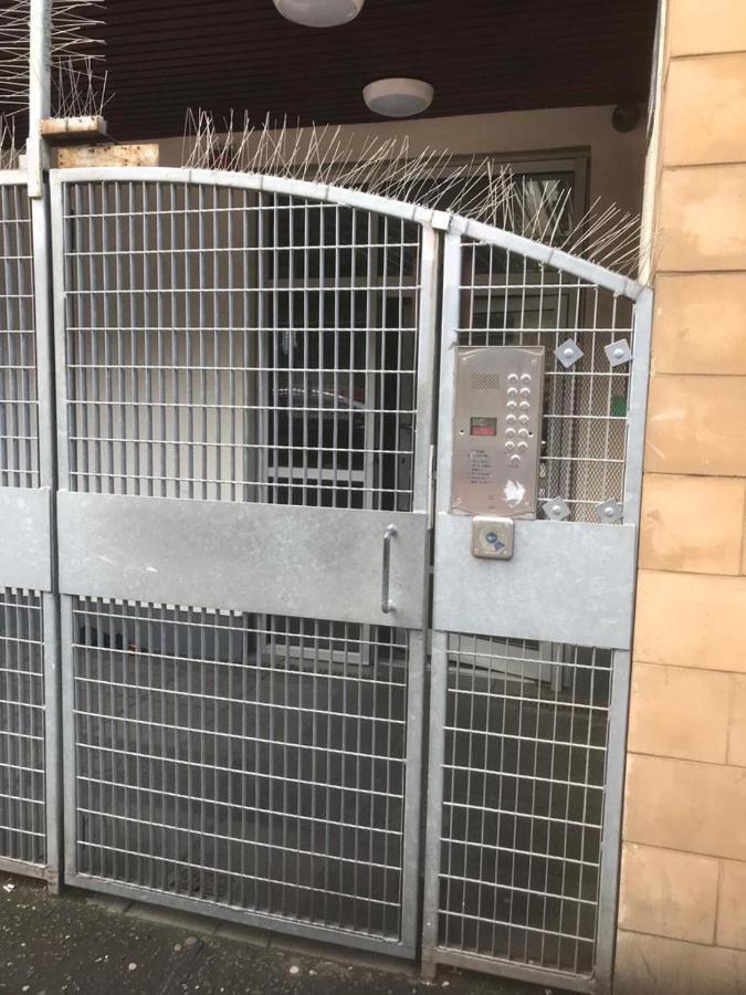 Ochiltree Apartment Глазгоу Екстериор снимка
