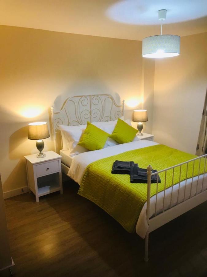 Ochiltree Apartment Глазгоу Екстериор снимка